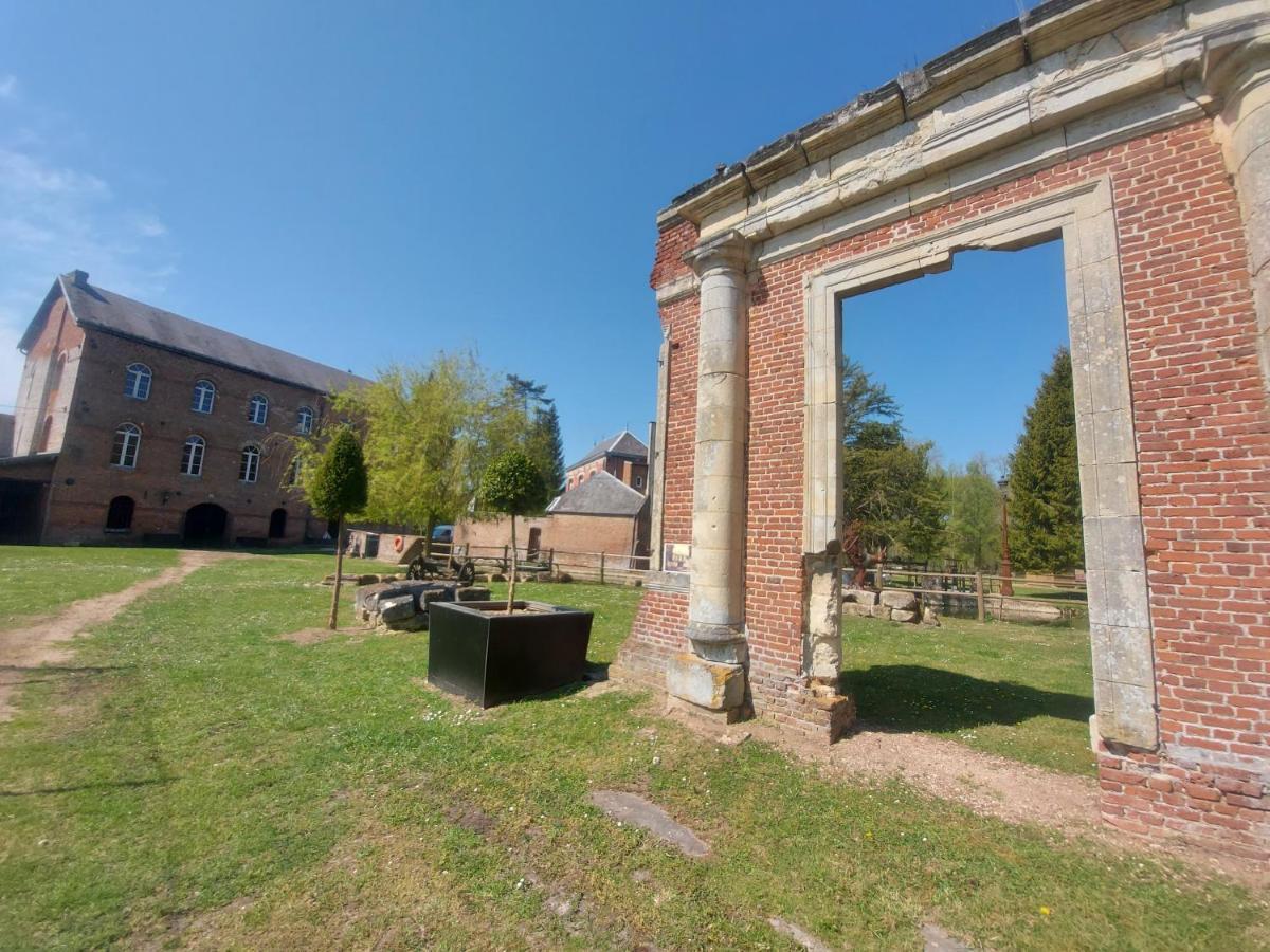 Domaine De Senercy Bed & Breakfast Sery-les-Mezieres Екстериор снимка